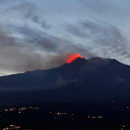 Semesterbostad Paradise With Etna View *
